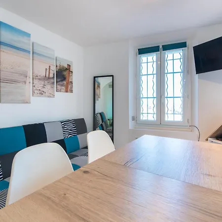 Beautiful Renovated With View- Old * Hyères