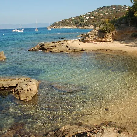 Apartment Beautiful Renovated With View- Old Hyeres