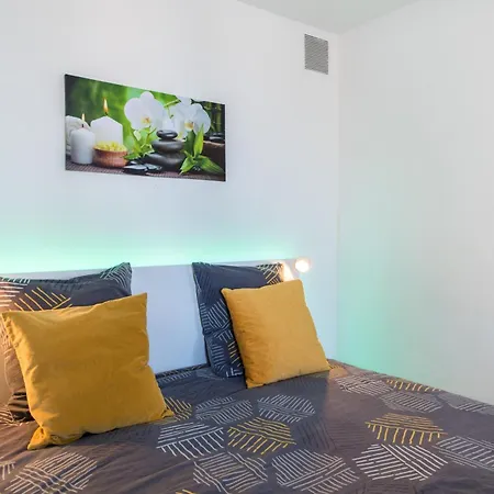 Beautiful Renovated With View- Old Apartment *