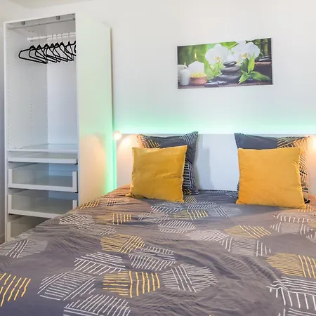Beautiful Renovated With View- Old Apartment